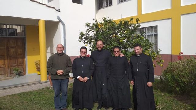 Miembros de la comunità de La Plata