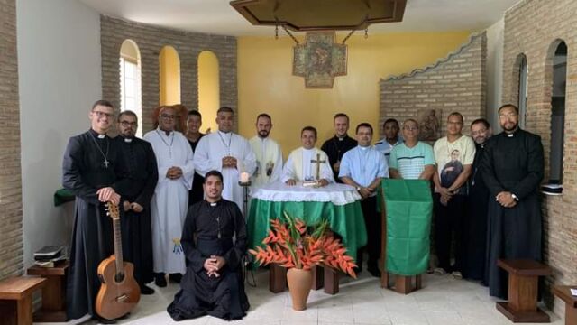 Ingresso in Noviziato di Winner de Oliveira Alves e di Márcio Henrique Cerqueira de Abreu. Salvador, Bahia, Brasil, 7 febbraio 2021. - - Entry into the Novitiate of Winner de Oliveira Alves and Márcio Henrique Cerqueira de Abreu. - - Ingresso no Noviciado do Winner de Oliveira Alves e Márcio Henrique Cerqueira de Abreu. Salvador, Bahia, Brasil, 7 de fevereiro de 2021.