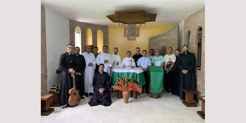 Ingresso in Noviziato di Winner de Oliveira Alves e di Márcio Henrique Cerqueira de Abreu. Salvador, Bahia, Brasil, 7 febbraio 2021. - - Entry into the Novitiate of Winner de Oliveira Alves and Márcio Henrique Cerqueira de Abreu. - - Ingresso no Noviciado do Winner de Oliveira Alves e Márcio Henrique Cerqueira de Abreu. Salvador, Bahia, Brasil, 7 de fevereiro de 2021.