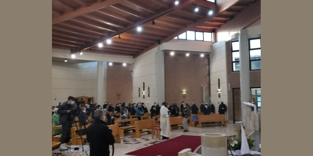 Ordinazione sacerdotale di padre Daniel Monanyi Onsarigo, SDV . Roma, 18/3/2021 ENGLISH: Priestly ordination of Father Daniel Monanyi Onsarigo, SDV. Rome, 18/3/2021
ESPANOL: Ordenación sacerdotal del padre Daniel Monanyi Onsarigo, SDV. Roma, 18/3/2021
PORTUGUES: Ordenação sacerdotal do Padre Daniel Monanyi Onsarigo, SDV. Roma, 18/03/2021 com Padre Palmieri e Padre Mathew.
FRANCAIS: Ordination sacerdotale du Père Daniel Monanyi Onsarigo, SDV. Rome, 18/3/2021