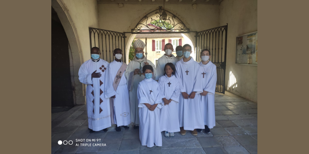 Il vescovo di Aire et Dax accoglie i Vocazionisti nella sua diocesi e dà loro il ministero pastorale della parrocchia di Amou. 26 Settembre 2021