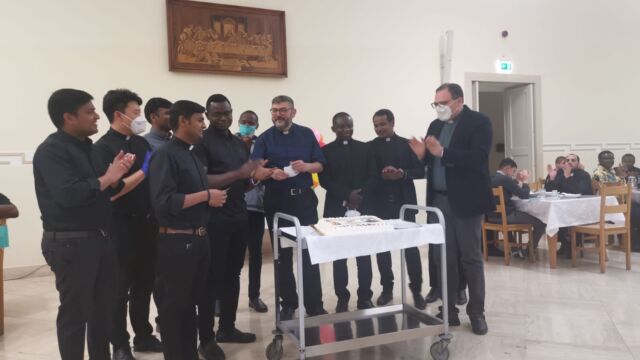 28 Aprile 2022 - festeggiamenti per il 25mo ordinazione sacerdotale del religioso vocazionista don Vittorio Zeccone, padre spirituale al collegio Urbano di Roma